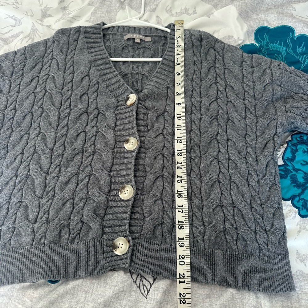 Cyrus Cardigan Sweater Women’s XL Gray Button Front Cable Knit V-Neck Top - Picture 4 of 7